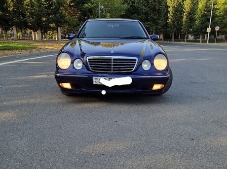 Mercedes E 240 2000