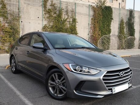 Hyundai Elantra 2018