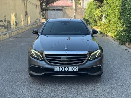 Mercedes E 200
