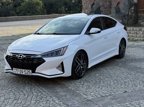 Hyundai Elantra 2019