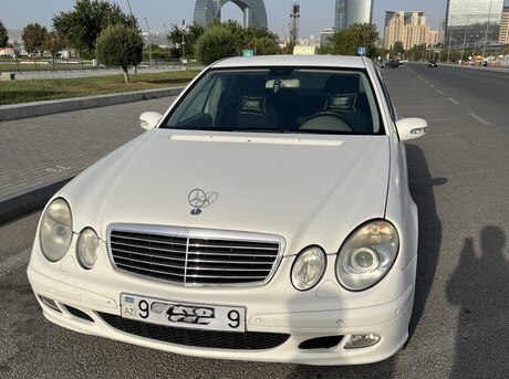 Mercedes E 180 2003