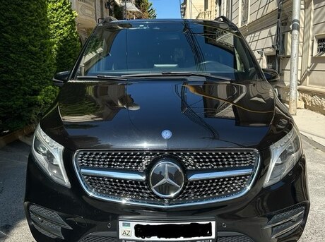 Mercedes V 220 2016