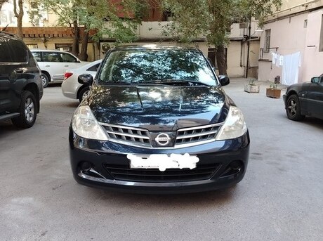Nissan Tiida 2011