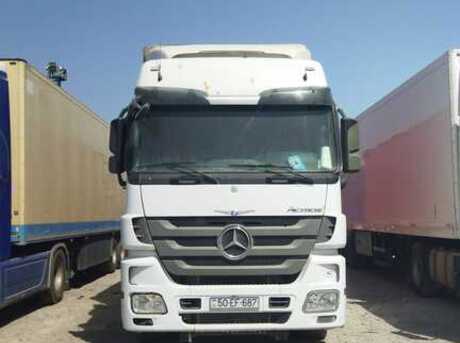 Mercedes Actros 1844