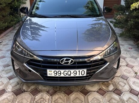 Hyundai Elantra 2019