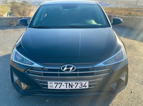 Hyundai Elantra 2020