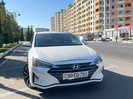 Hyundai Elantra 2019