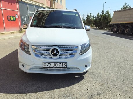 Mercedes  2015