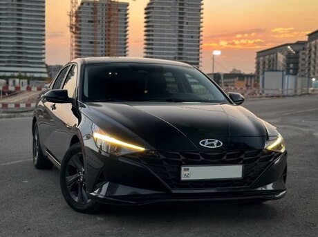 Hyundai Elantra 2022