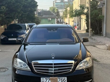 Mercedes S 550 2010