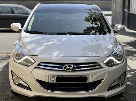 Hyundai i40 2011
