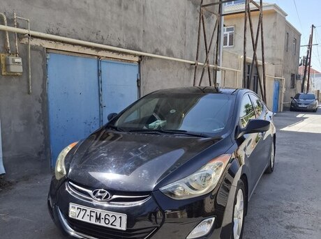 Hyundai Elantra 2012