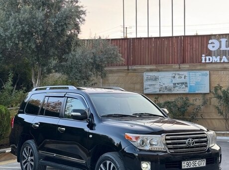 Toyota Land Cruiser 2011