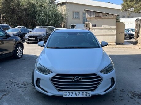 Hyundai Elantra 2016