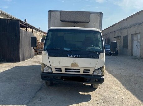 Isuzu NPR 66 P