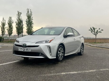 Toyota Prius 2021