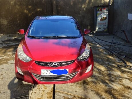 Hyundai Elantra 2012