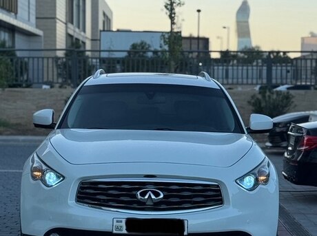 Infiniti FX35 2011