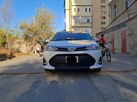 Toyota Corolla Fielder 2019