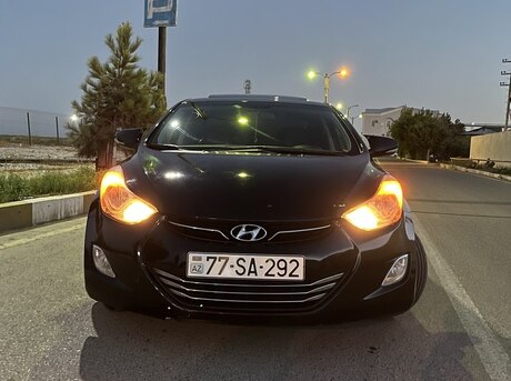 Hyundai Elantra 2013