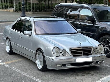 Mercedes E 320 2000
