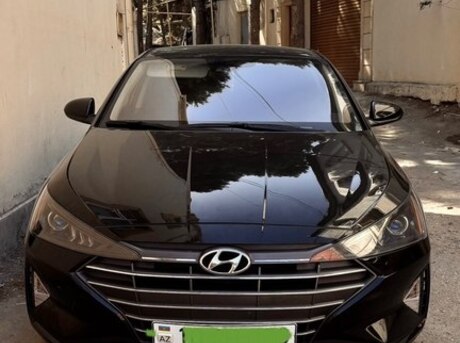Hyundai Elantra 2020