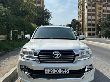 Toyota Land Cruiser 2010