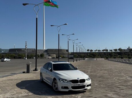 BMW 330 2018