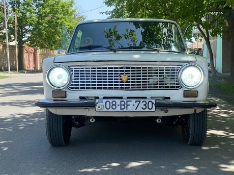 LADA (VAZ) 21011 1982