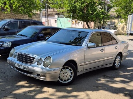 Mercedes E 240 1999