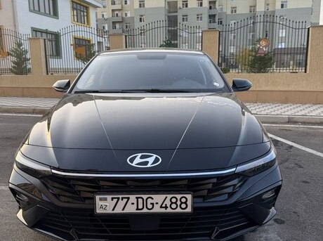 Hyundai Elantra 2025