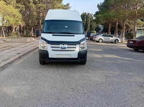Ford Transit 2010