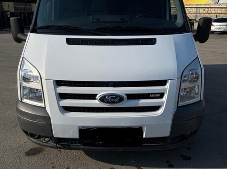 Ford Transit 2010