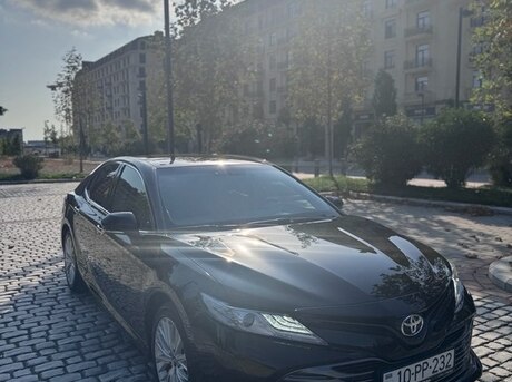 Toyota Camry 2018