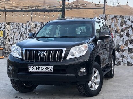Toyota Land Cruiser Prado 2011