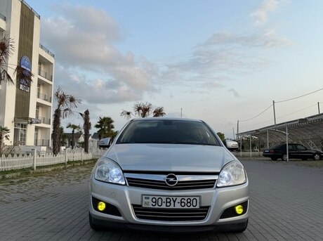 Opel Astra 2008