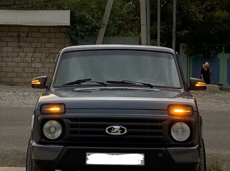 LADA (VAZ) Niva 2008