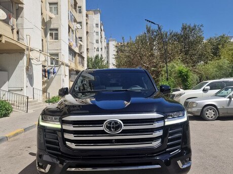 Toyota Land Cruiser 2023