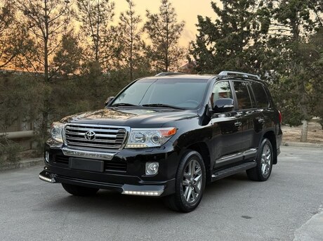 Toyota Land Cruiser 2013