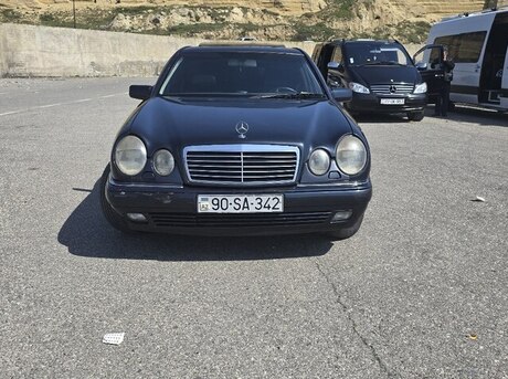 Mercedes E 240 1999