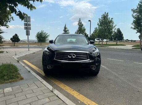 Infiniti FX35