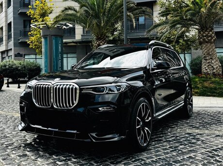 BMW X7 2021