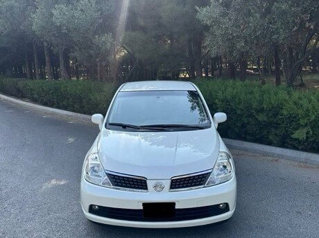 Nissan Tiida 2007