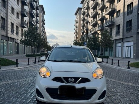 Nissan March 2016