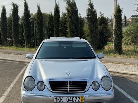 Mercedes E 240 2000