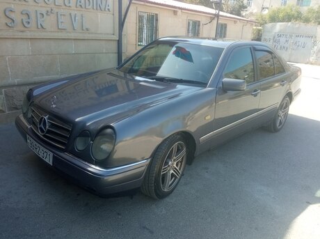 Mercedes E 230 1995