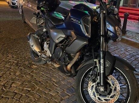 Yamaha FZ-S FI Deluxe 2021