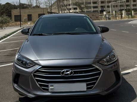 Hyundai Elantra 2018
