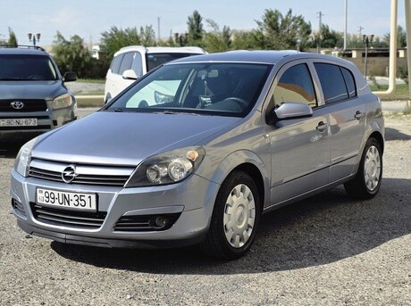 Opel Astra 2005