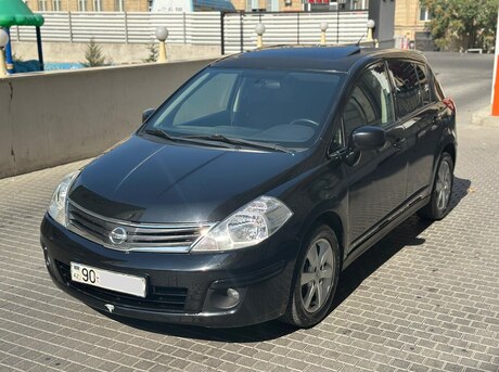 Nissan Tiida 2011